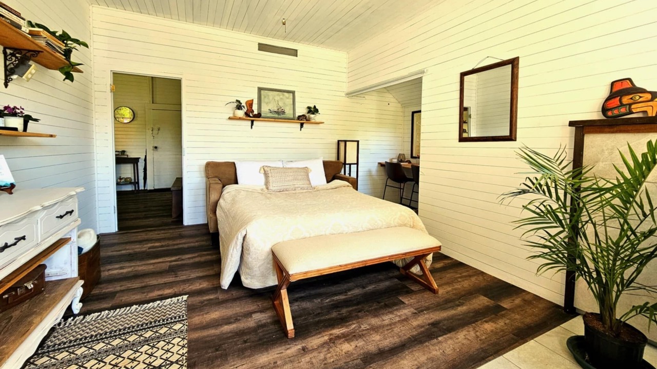 Photo of Bedroom in Read Island