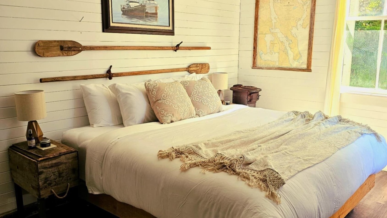 Photo of Bedroom in Read Island