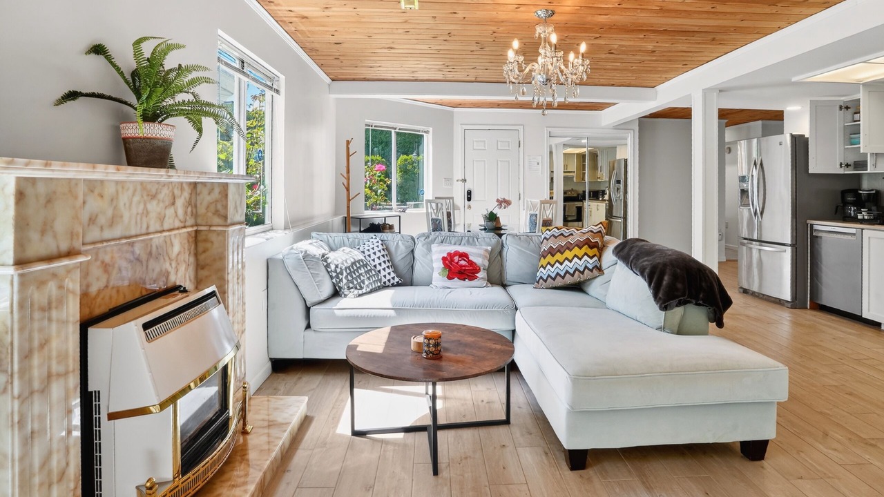 Photo of Livingroom in Upper Lonsdale
