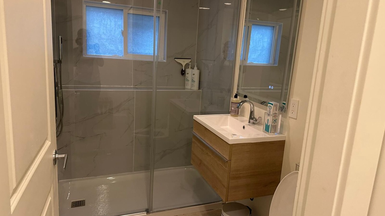 Photo of Bathroom in Arbutus Ridge