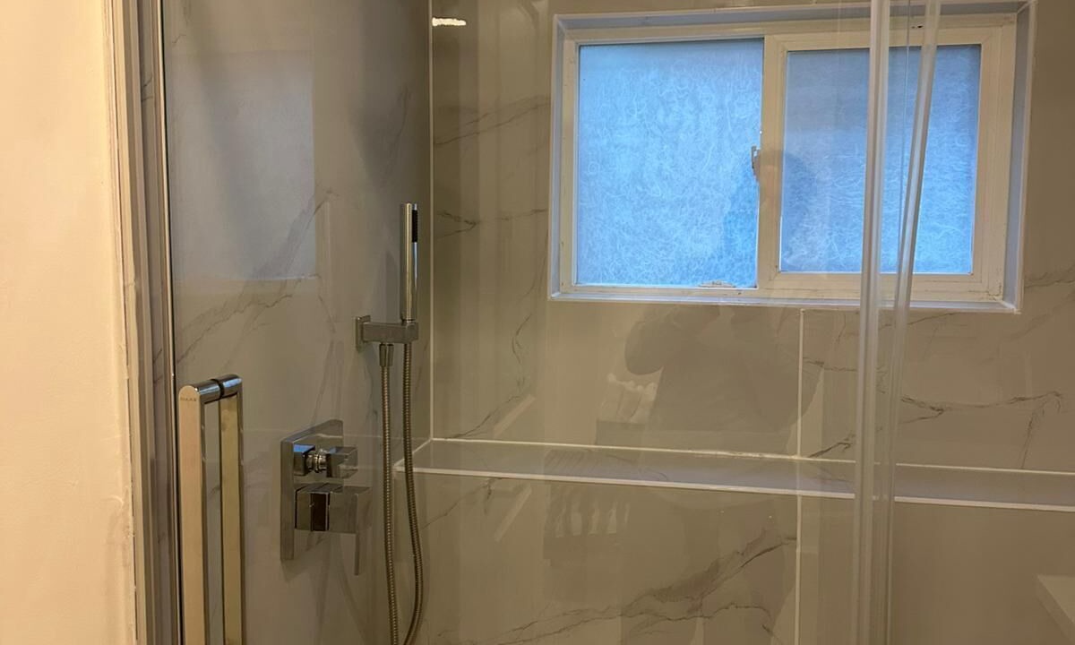 Photo of Bathroom in Arbutus Ridge