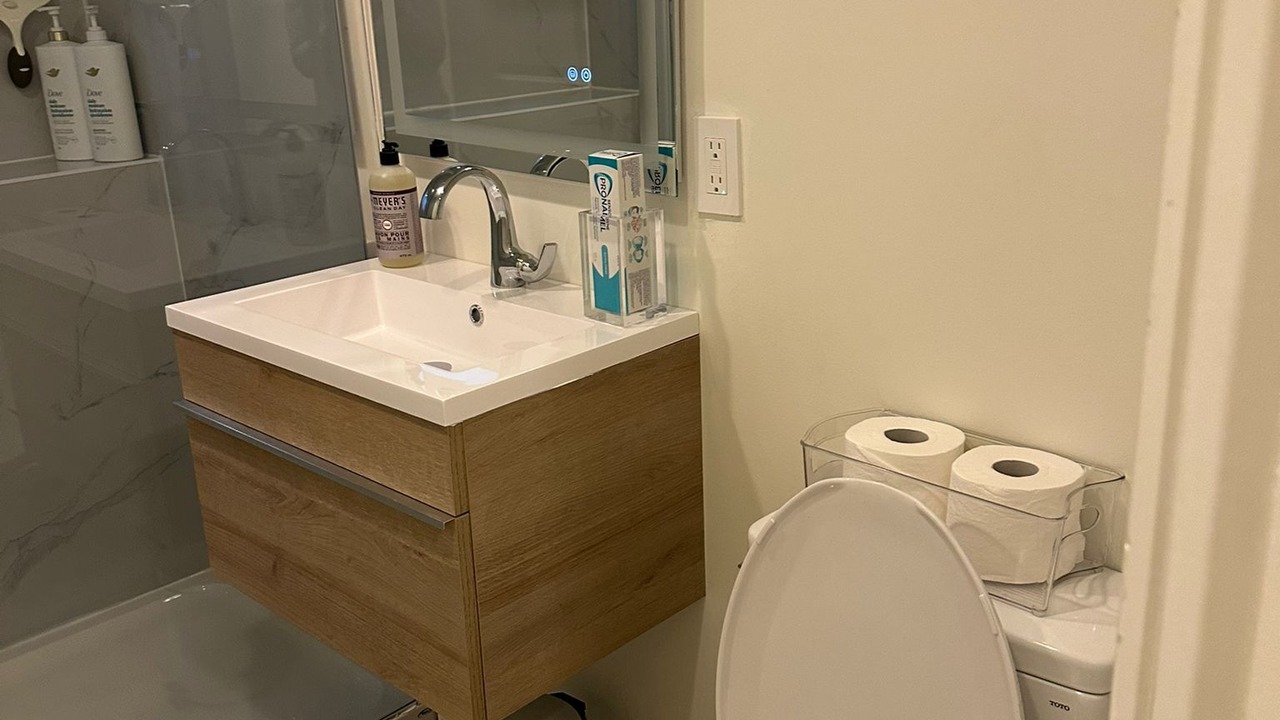 Photo of Bathroom in Arbutus Ridge