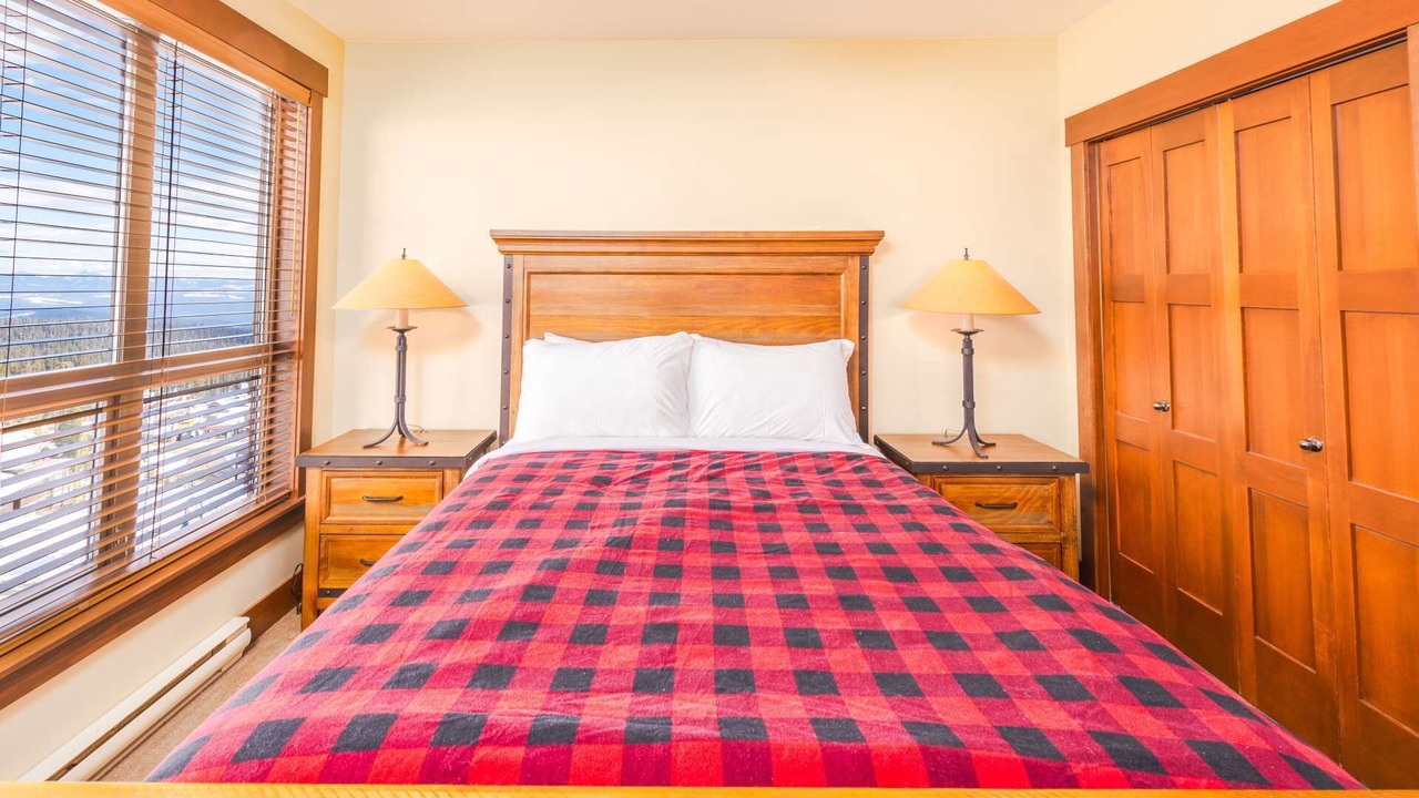 Photo of Bedroom in Big White Ski Resort