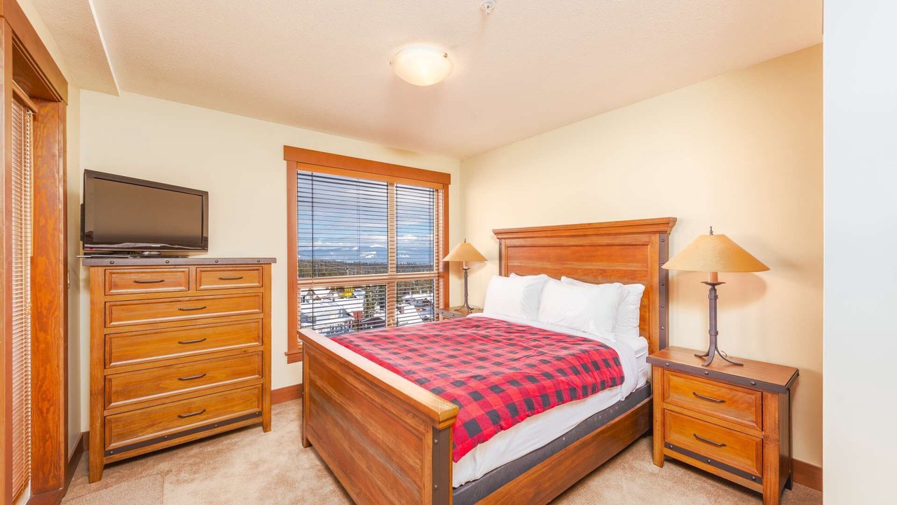 Photo of Bedroom in Big White Ski Resort