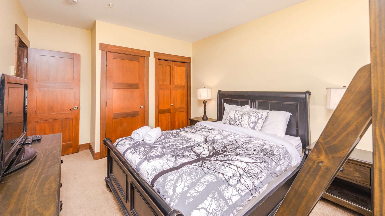 Photo of Bedroom in Big White Ski Resort