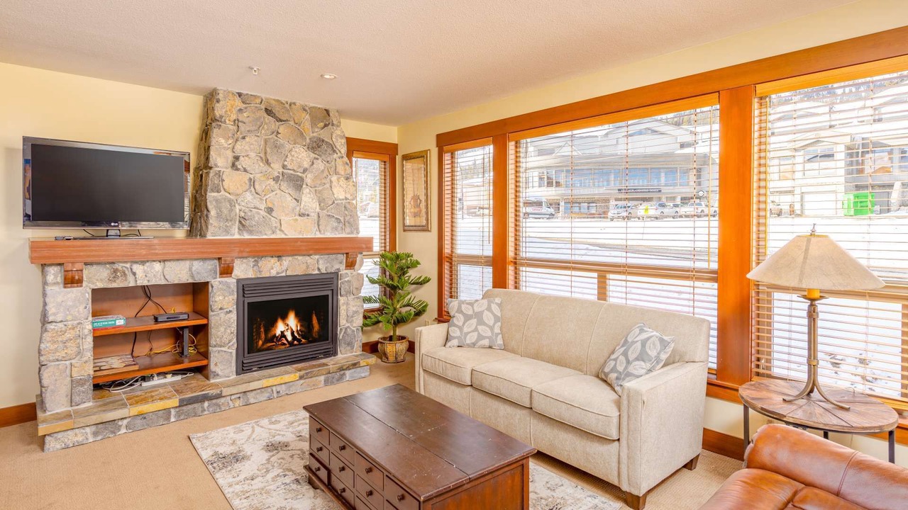 Photo of Livingroom in Big White Ski Resort