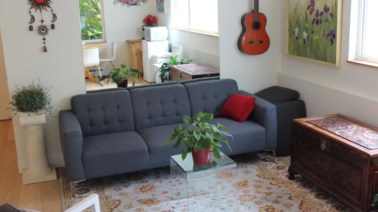 Photo of Livingroom in Kitsilano