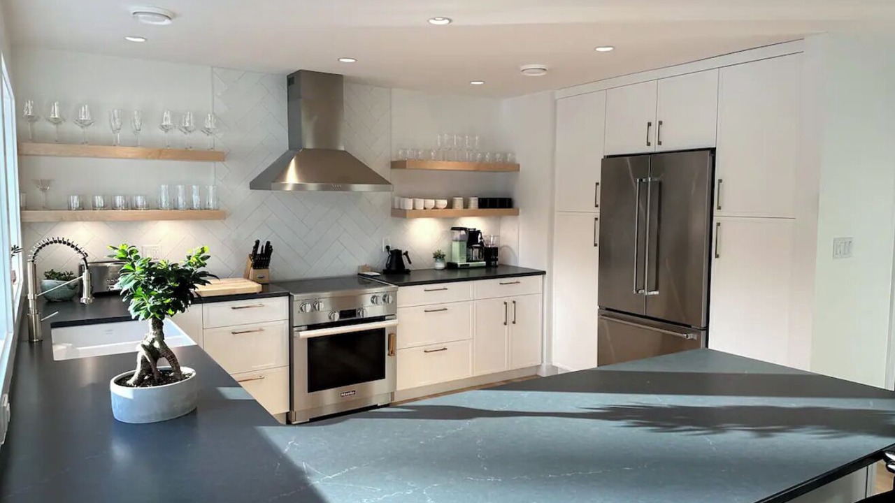 Photo of Kitchen in Youbou