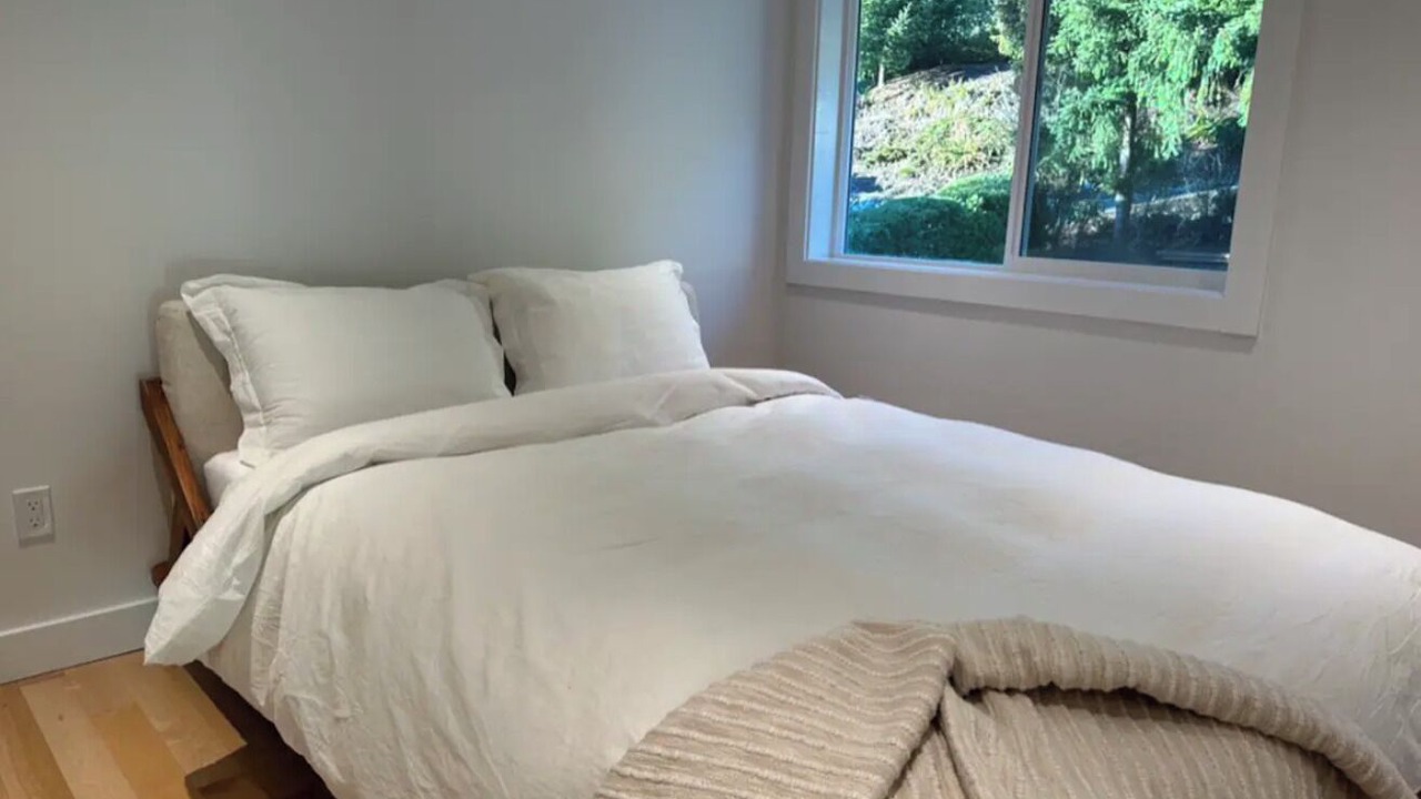 Photo of Bedroom in Youbou