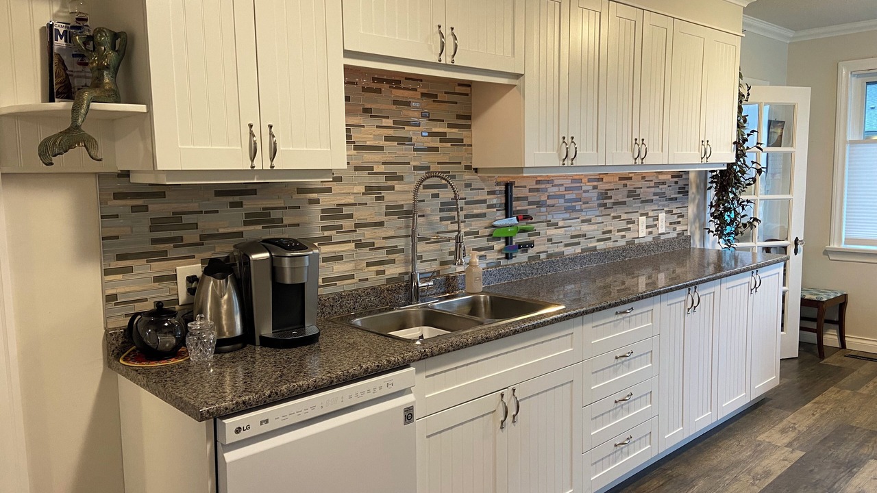 Photo of Kitchen in Campbell River
