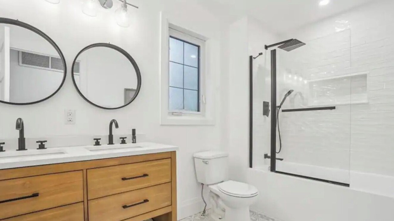 Photo of Bathroom in Wasaga Beach