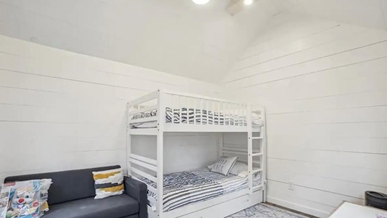 Photo of Bedroom in Wasaga Beach