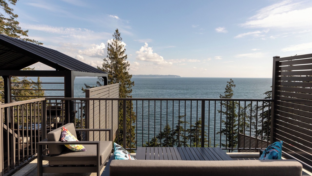 Photo of Patio Balcony in Bowen Island
