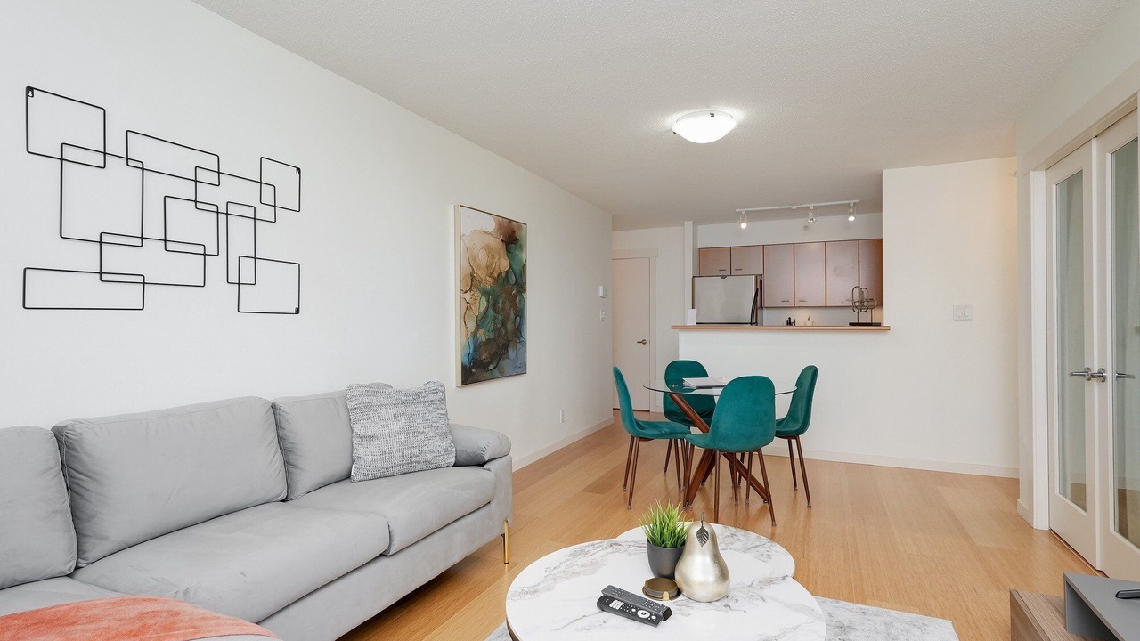 Photo of Livingroom in Downtown Victoria