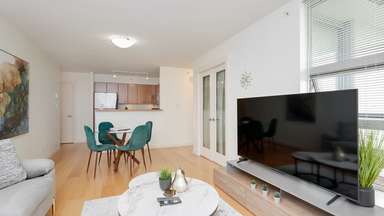 Photo of Livingroom in Downtown Victoria