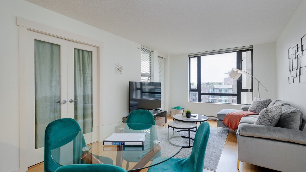 Photo of Livingroom in Downtown Victoria