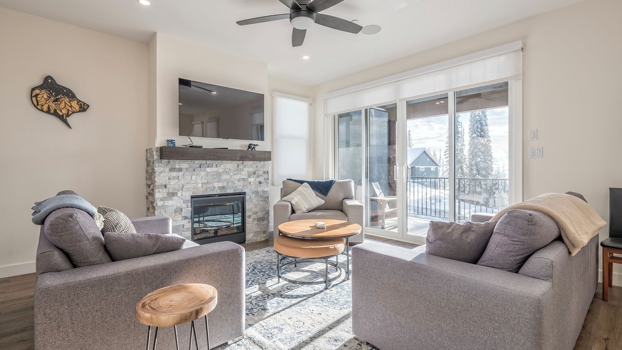 Photo of Livingroom in Silver Star Mountain