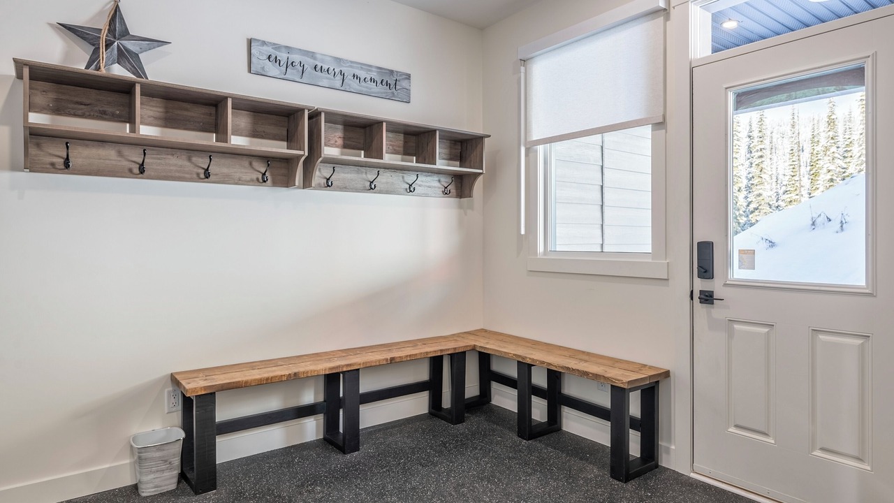 Photo of Bedroom in Silver Star Mountain