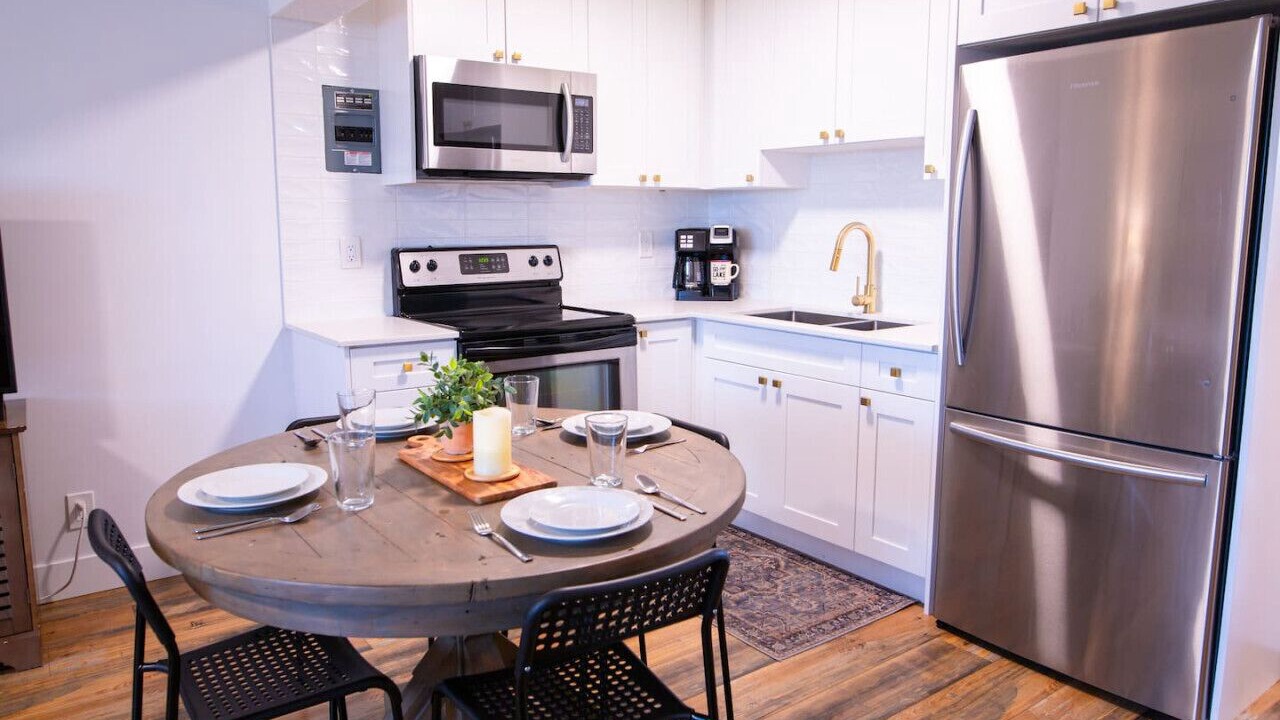 Photo of Kitchen in Harrison Hot Springs