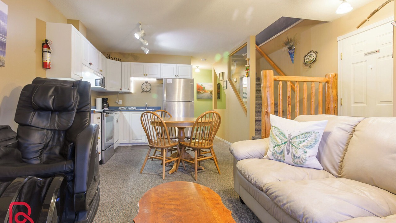 Photo of Livingroom in Fernie