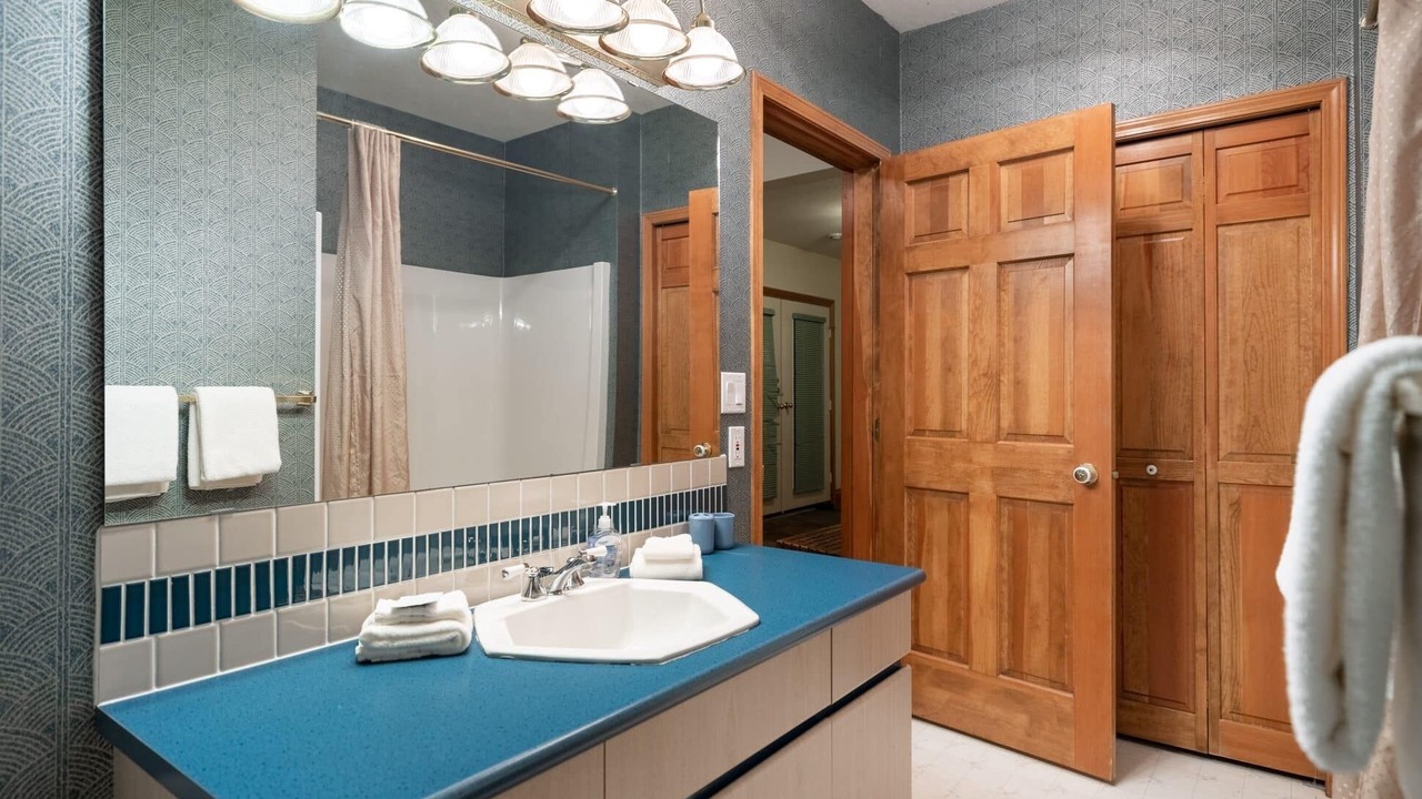 Photo of Bathroom in Silver Star Mountain