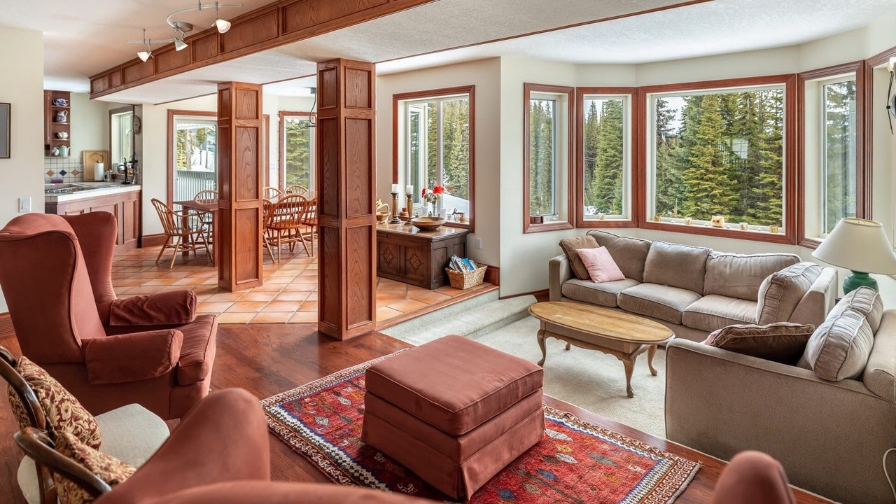 Photo of Livingroom in Silver Star Mountain