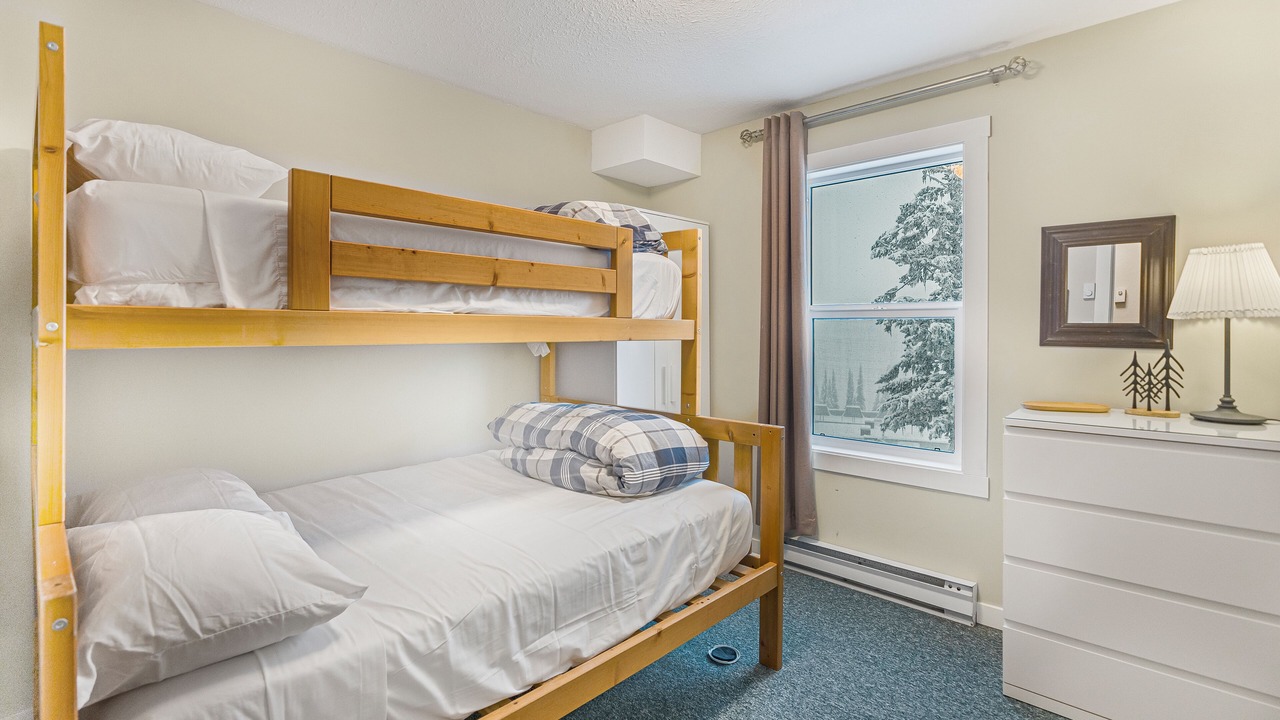 Photo of Bedroom in Silver Star Mountain