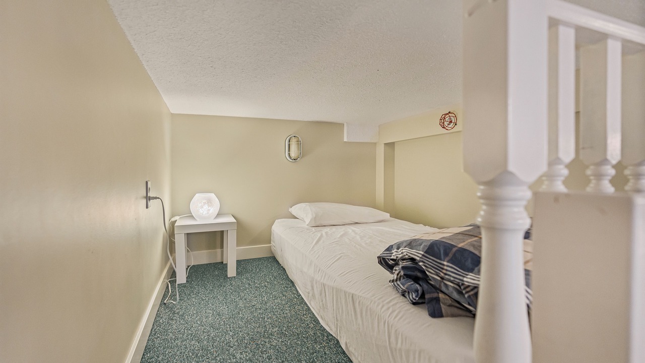 Photo of Bedroom in Silver Star Mountain