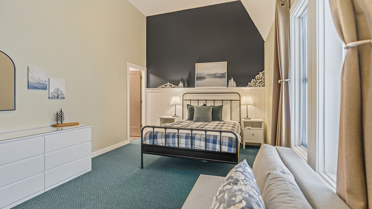 Photo of Bedroom in Silver Star Mountain