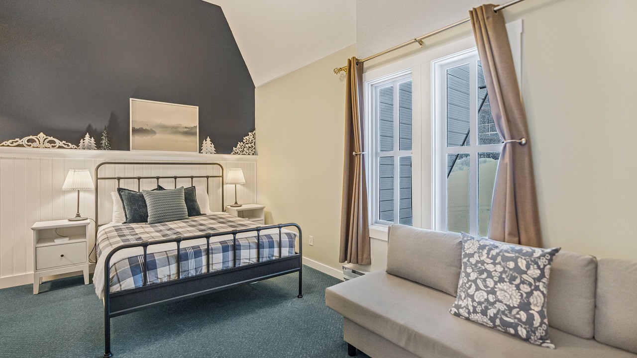 Photo of Bedroom in Silver Star Mountain