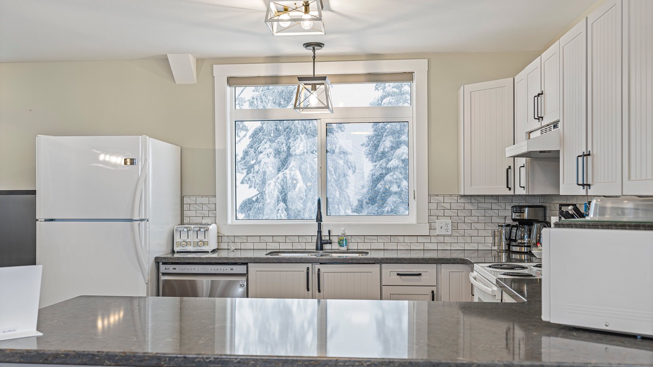 Photo of Kitchen in Silver Star Mountain