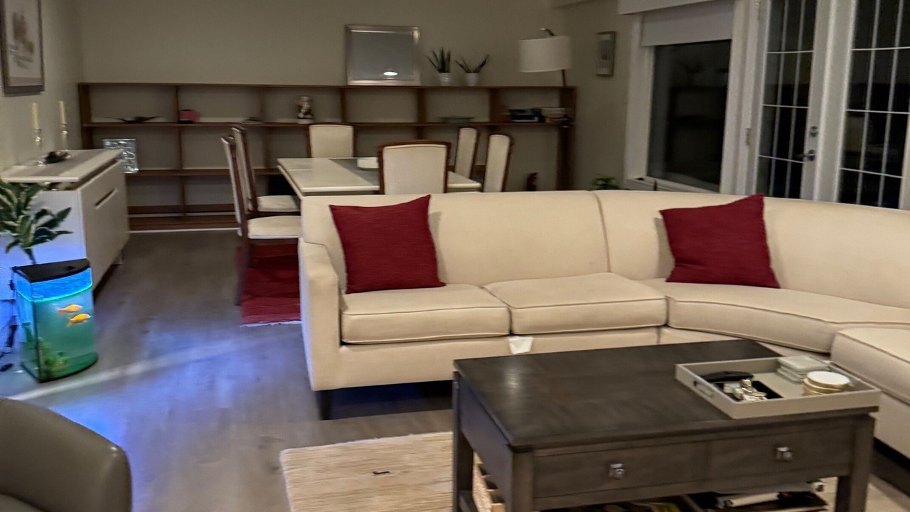 Photo of Livingroom in Upper Lonsdale