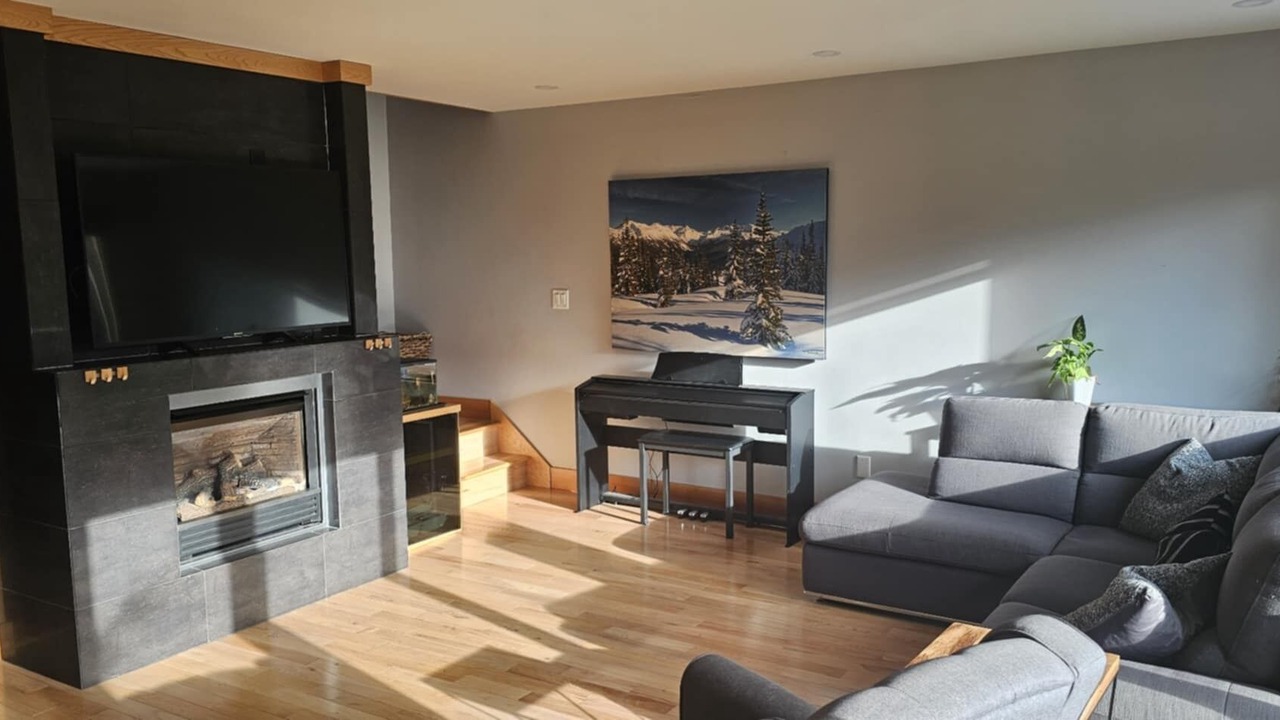 Photo of Livingroom in Whistler