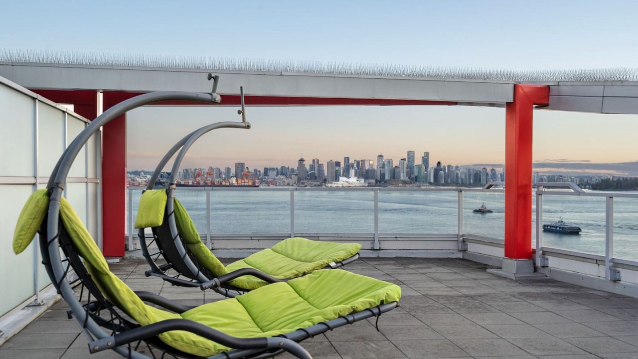 Photo of Patio Balcony in Lower Lonsdale