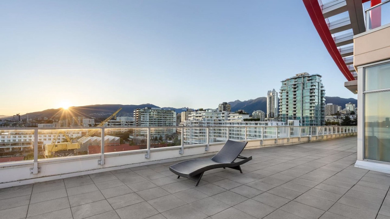 Photo of Patio Balcony in Lower Lonsdale