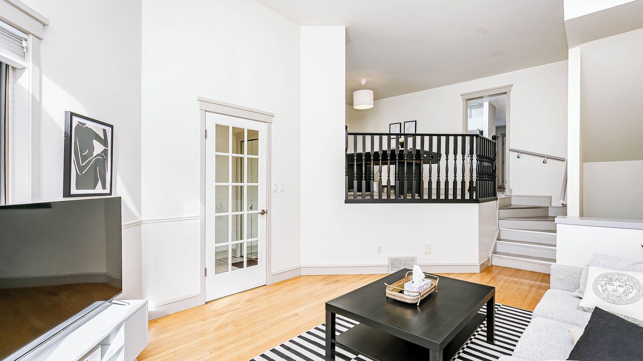 Photo of Livingroom in West Edmonton