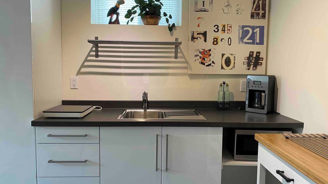Photo of Kitchen in Central Lonsdale