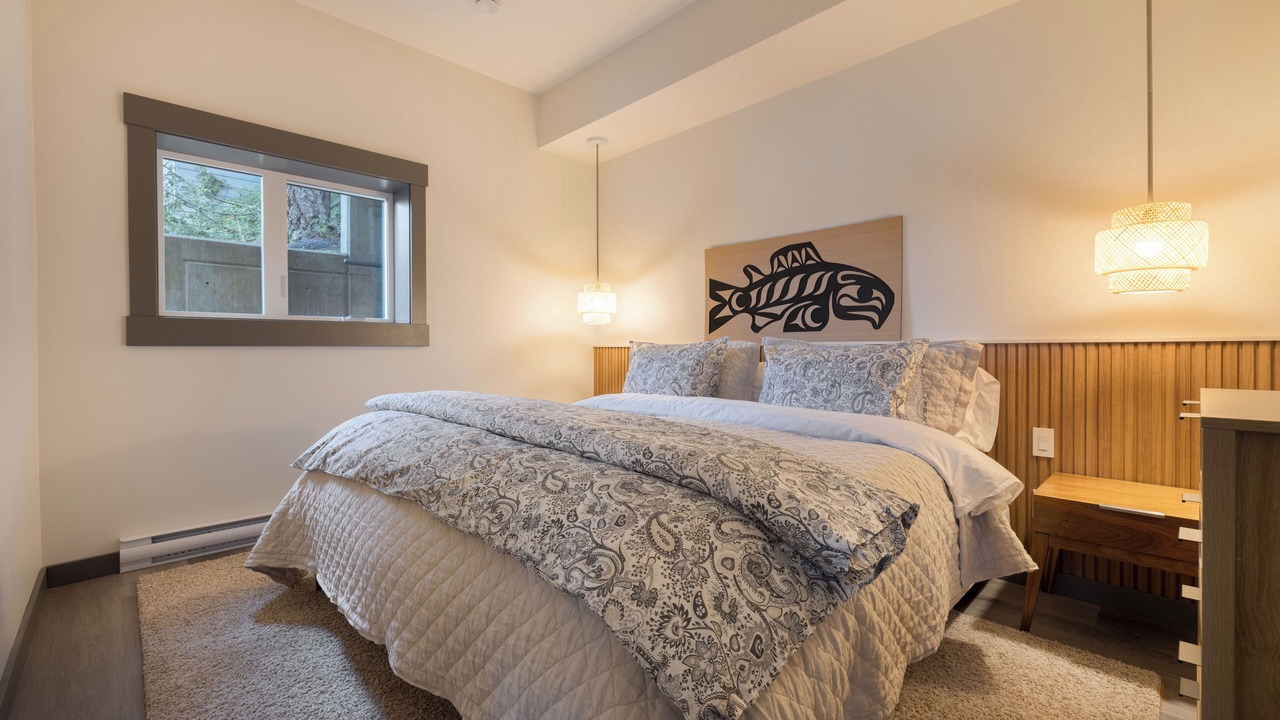 Photo of Bedroom in Madeira Park