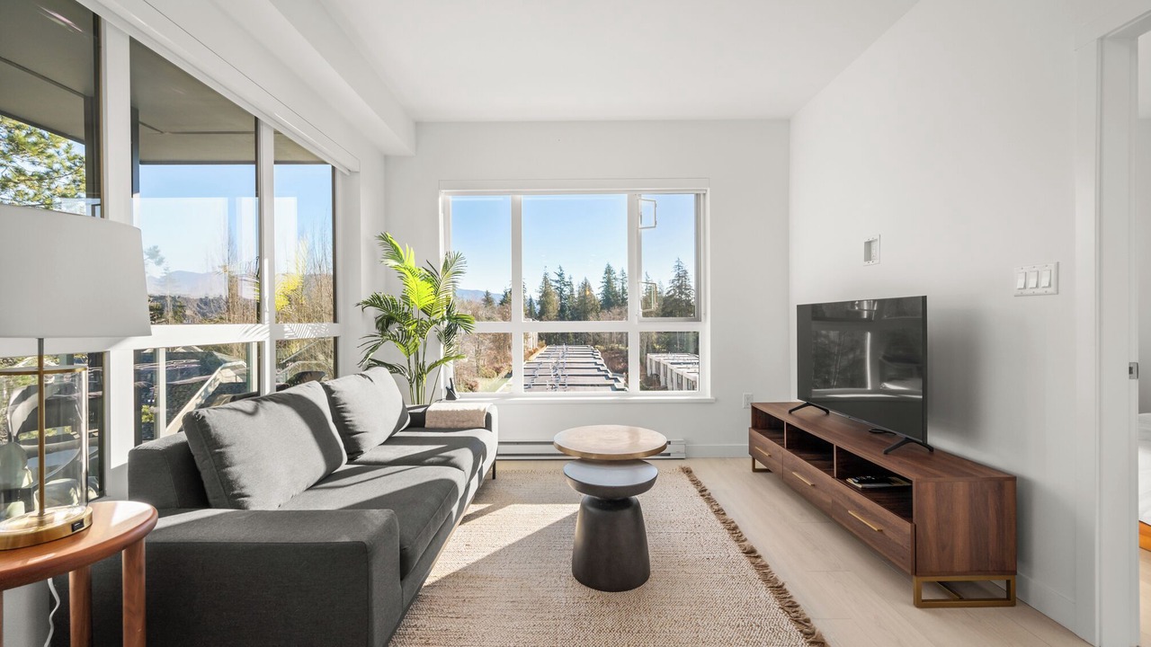 Photo of Livingroom in District of North Vancouver