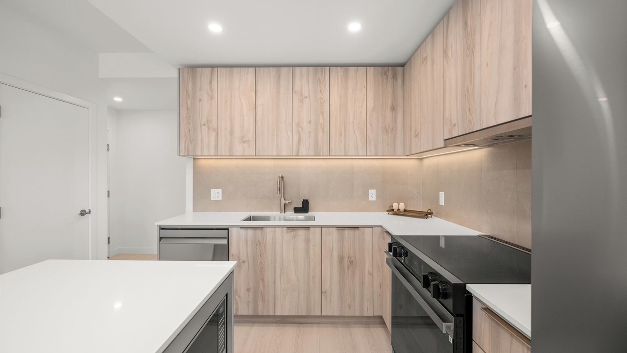 Photo of Kitchen in District of North Vancouver