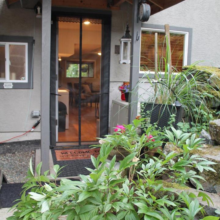 Photo of Others in Saanich West