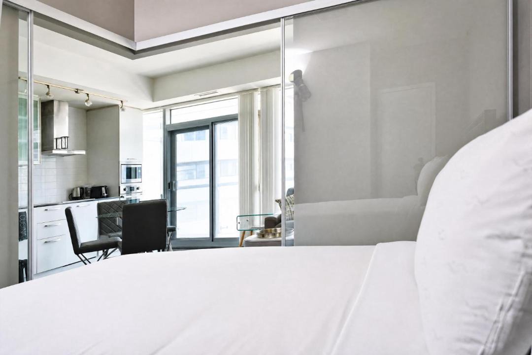 Photo of Bedroom in Toronto Entertainment District