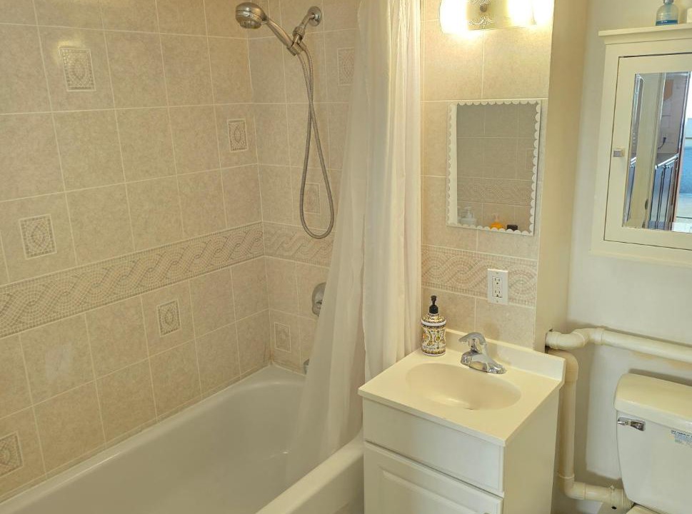 Photo of Bathroom in Delta