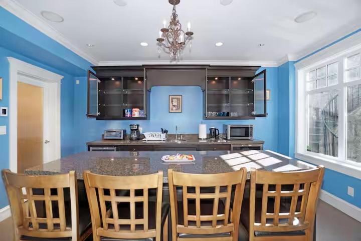 Photo of Kitchen in Hollyburn