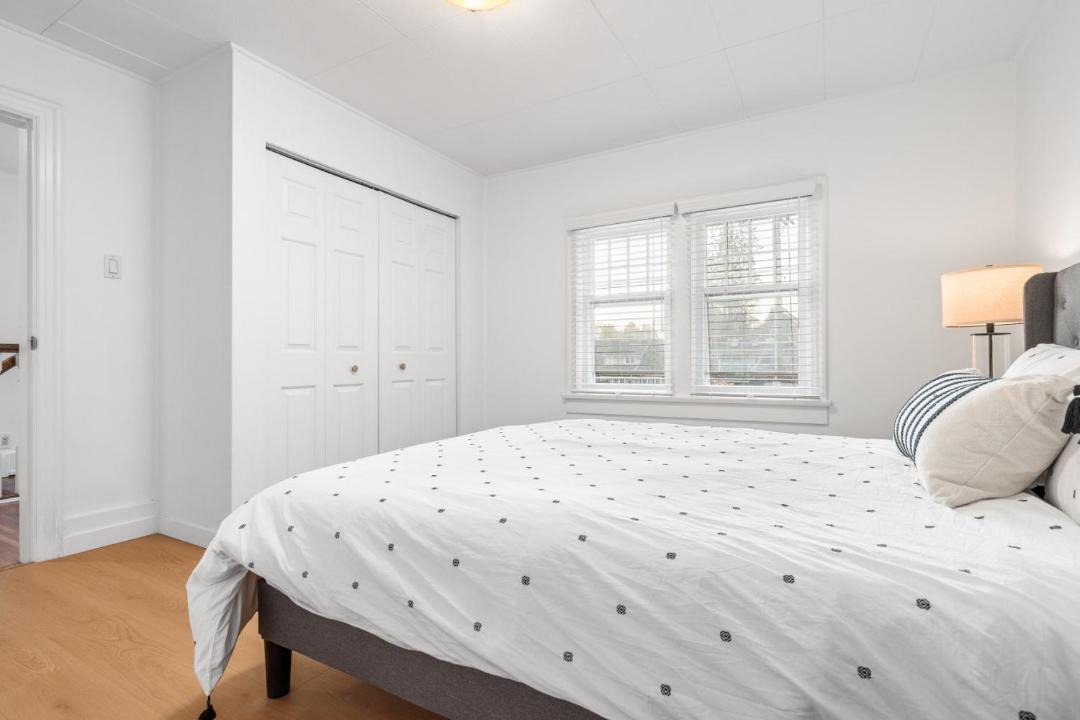 Photo of Bedroom in Oakridge
