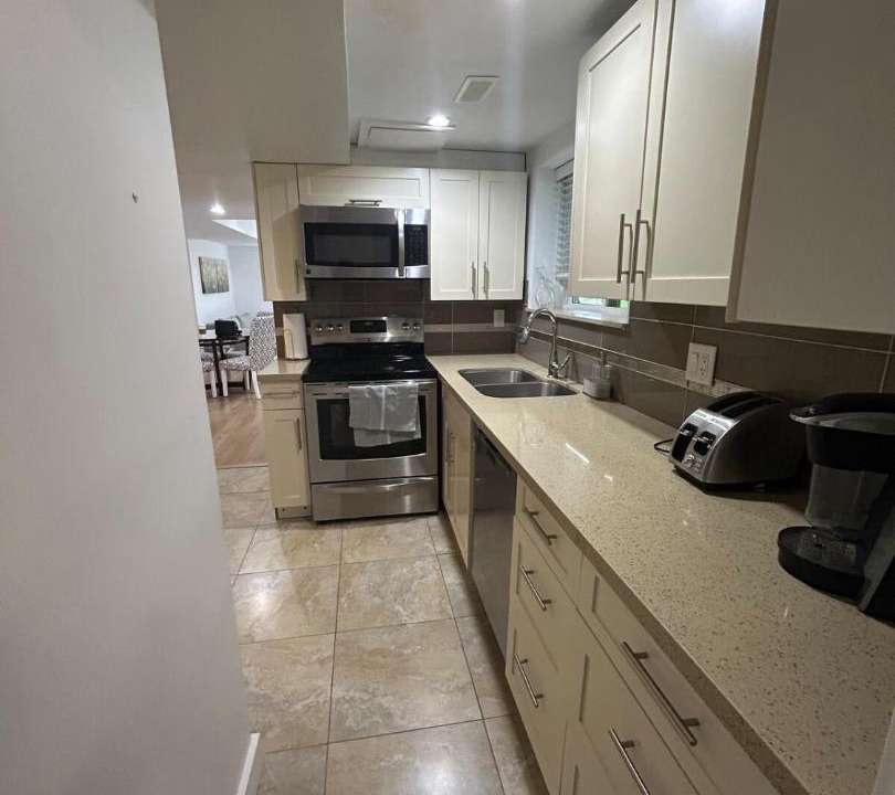 Photo of Kitchen in District of North Vancouver