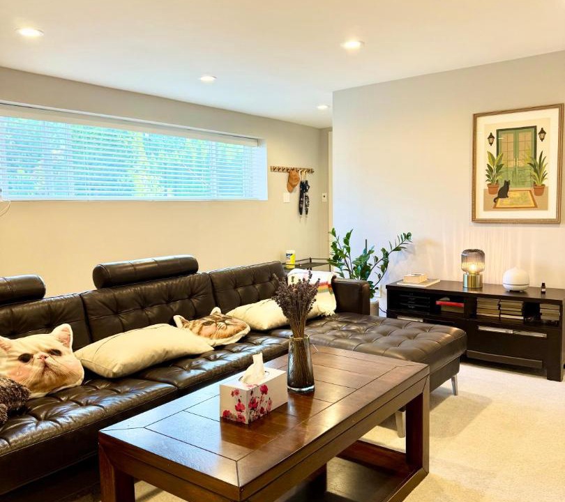 Photo of Livingroom in Hollyburn