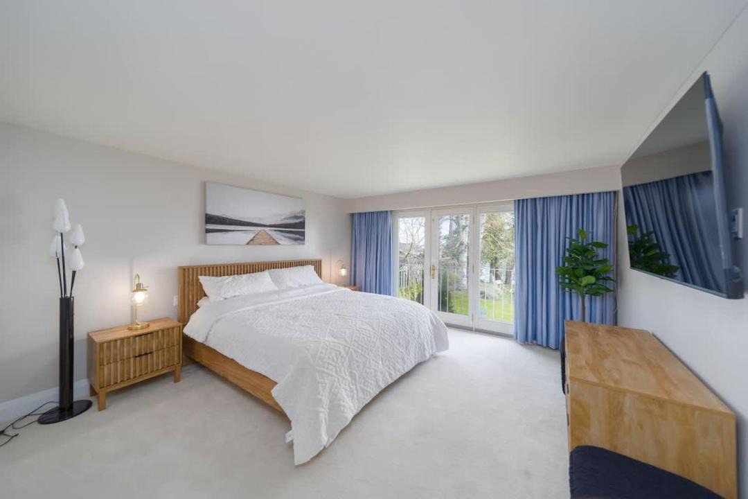 Photo of Bedroom in Oro Station