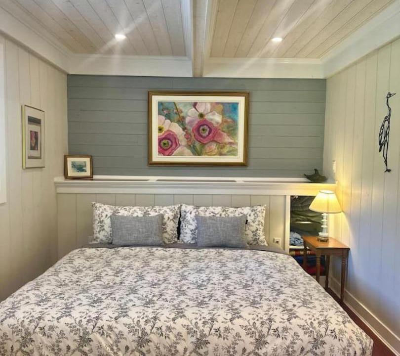 Photo of Bedroom in Bowen Island