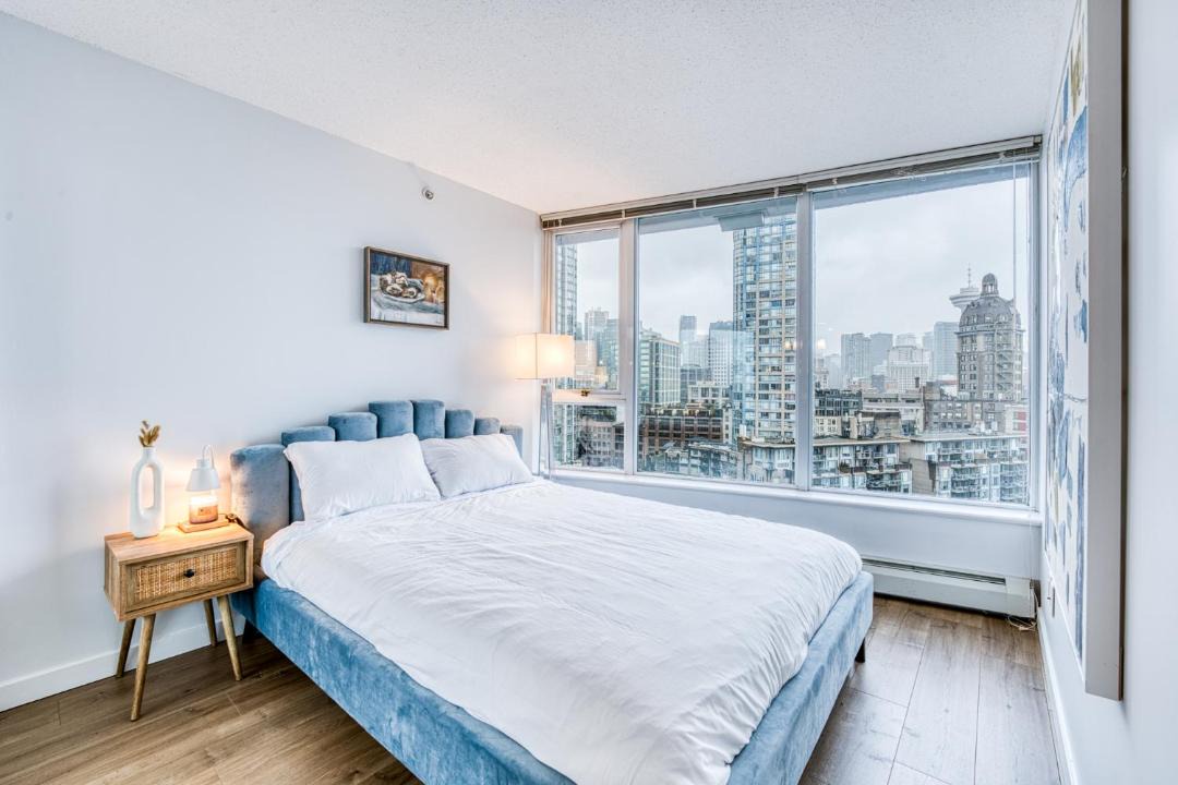 Photo of Bedroom in Crosstown
